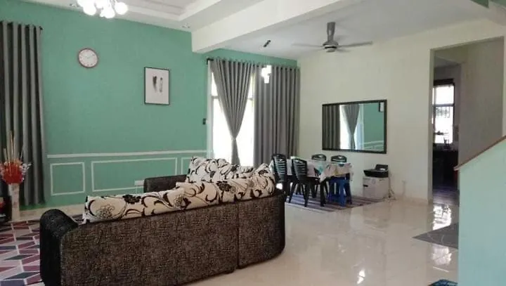 Al Baraqah Baiti Homestay Melaka With Garden Pool Kampong Padang Keladi Malaysia
